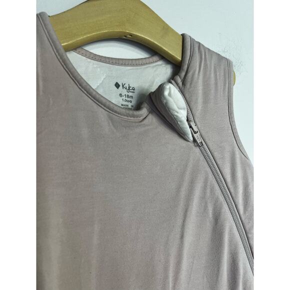 Kyte Baby Sleep Sack in Light pink Size 6-18m 1.0 tog Wear shown in photos - Picture 3 of 6